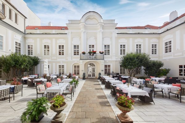 Hotel-mozart-prague-first-courtyard