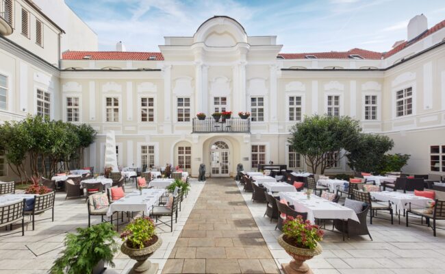 Hotel-mozart-prague-first-courtyard