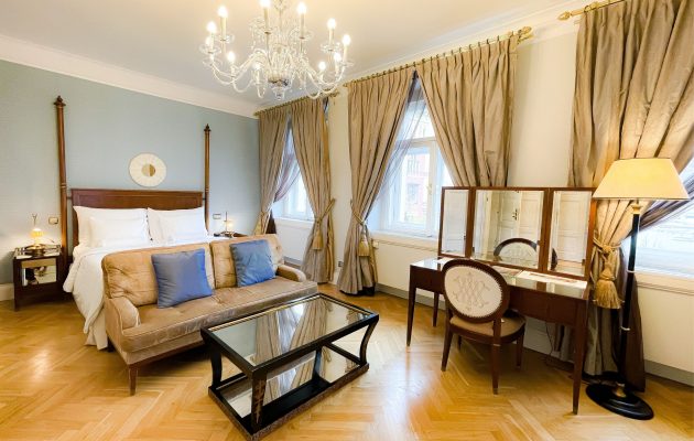 Hotel-mozart-prague-deluxe-room-river-view-bedroom-1